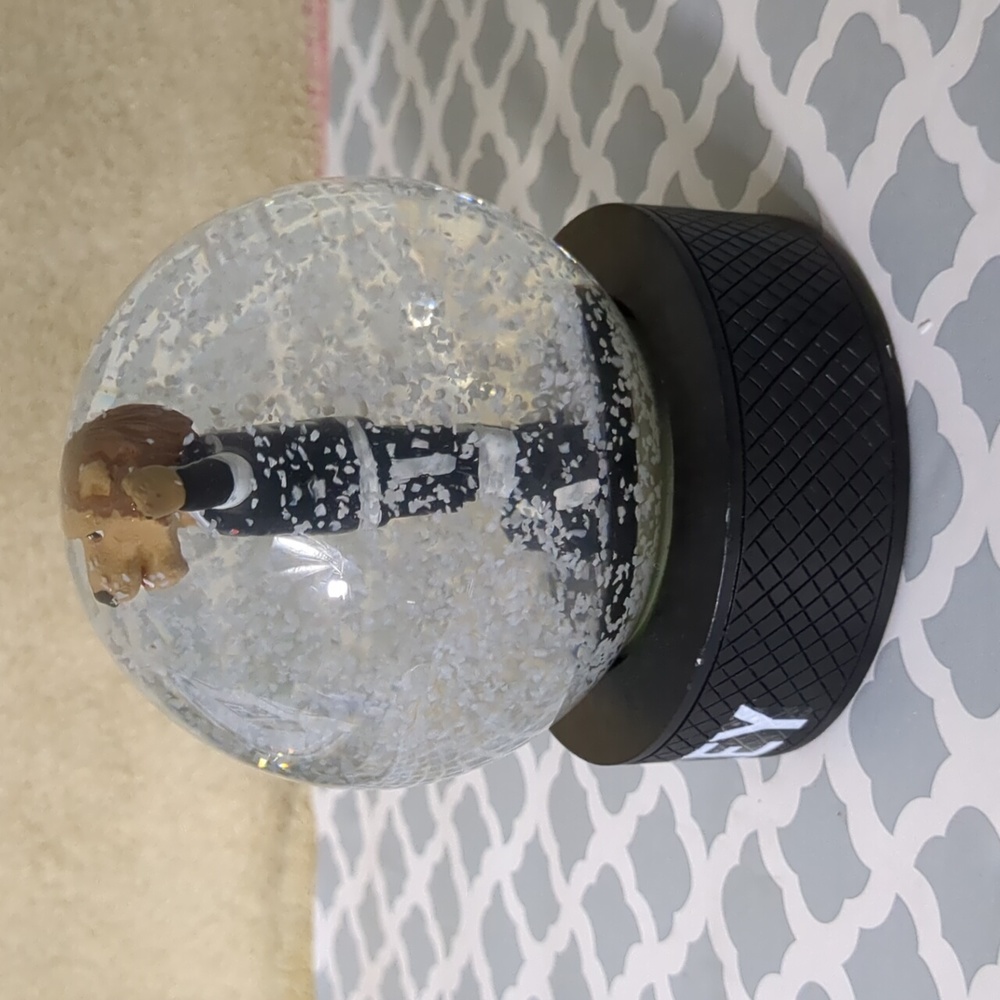 LA Kings insulated bag with snow globe - Picture 7 of 11